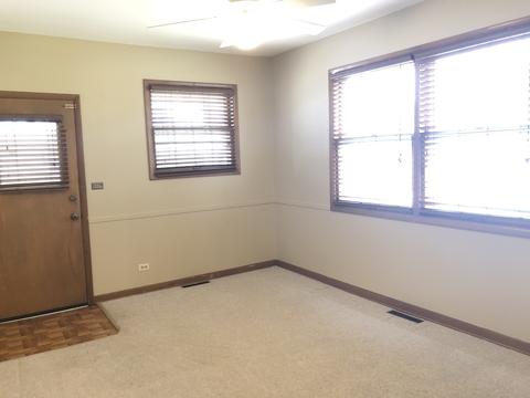 60 S Jane Dr, Elgin, IL 60123 photo 8