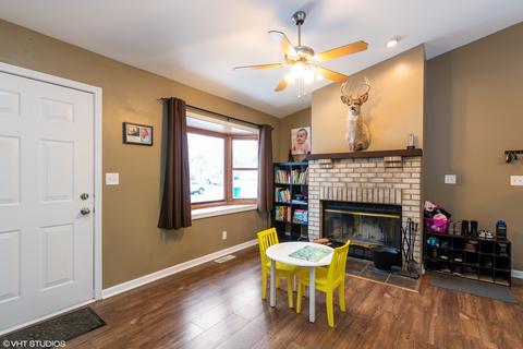 714 Cherry Tree Ln, Genoa, IL 60135 photo 4
