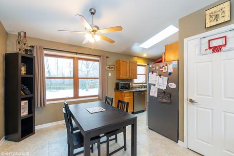 714 Cherry Tree Ln, Genoa, IL 60135 photo 5