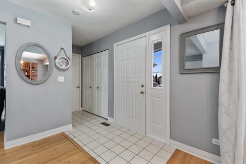 291 Beaumont Ct, Bartlett, IL 60103 photo 3