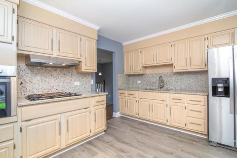 19 Chippewa Dr, Thornton, IL 60476 photo 2