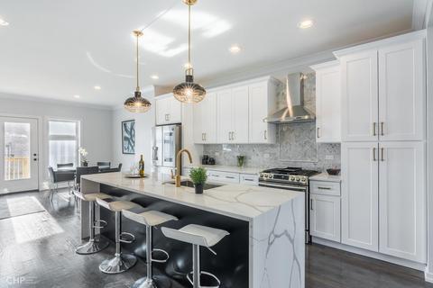 351 E 44th St, Chicago, IL 60653 photo 8