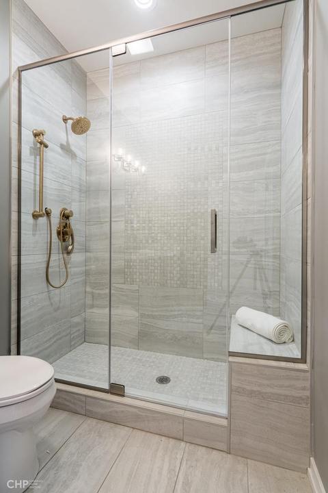 351 E 44th St, Chicago, IL 60653 photo 21