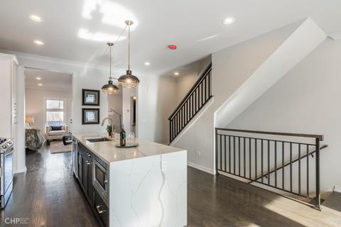 351 E 44th St, Chicago, IL 60653 photo 11