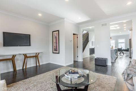351 E 44th St, Chicago, IL 60653 photo 6