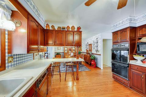 1214 Forest Dr, Elgin, IL 60123 photo 11