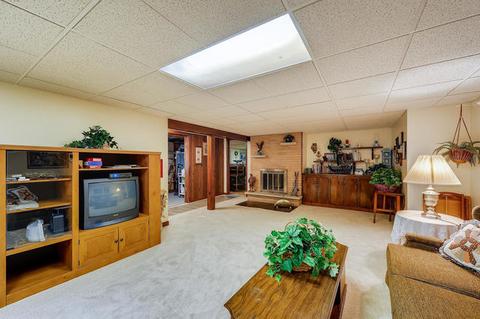 1214 Forest Dr, Elgin, IL 60123 photo 20