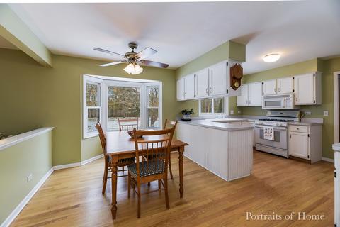 717 Pershing Ave, Wheaton, IL 60189 photo 10