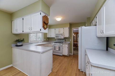717 Pershing Ave, Wheaton, IL 60189 photo 8