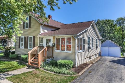 111 S Oak Ave, Bartlett, IL 60103 photo 1