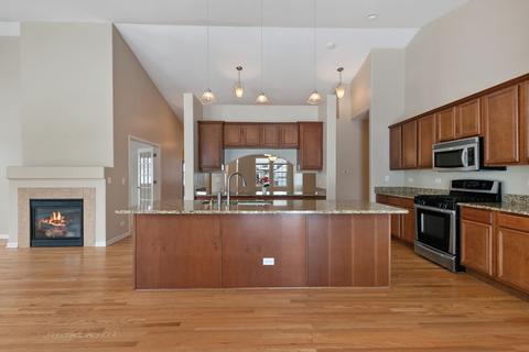 3300 Batley St, Elgin, IL 60124 photo 4