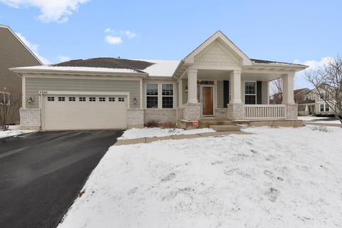 3300 Batley St, Elgin, IL 60124 photo 1