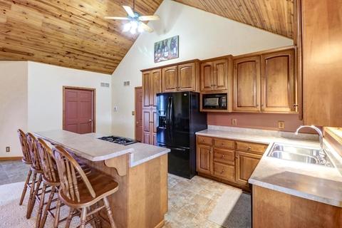 136 S Shrs, Sullivan, IL 61951 photo 12