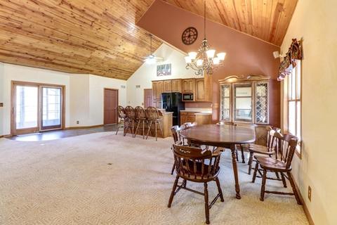 136 S Shrs, Sullivan, IL 61951 photo 13