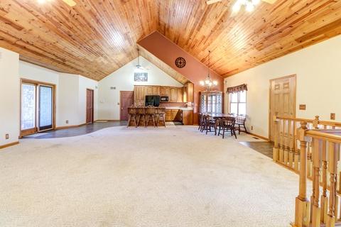 136 S Shrs, Sullivan, IL 61951 photo 16