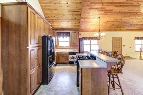 136 S Shrs, Sullivan, IL 61951 photo 11