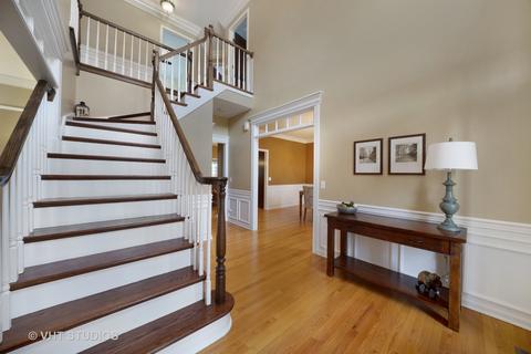26 W061 Deerpoint Dr, Wheaton, IL 60187 photo 2