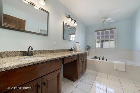 26 W061 Deerpoint Dr, Wheaton, IL 60187 photo 14