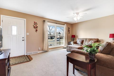 902 N Maple St, Normal, IL 61761 photo 9