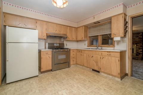 227 Walnut St, Seneca, IL 61360 photo 4