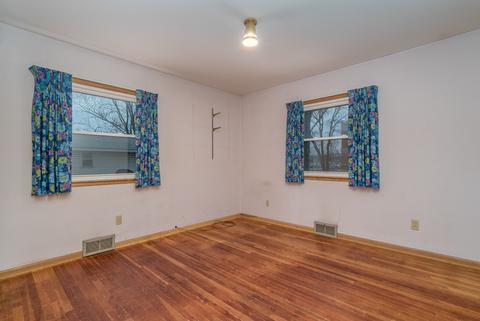 227 Walnut St, Seneca, IL 61360 photo 7