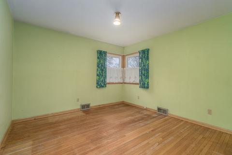 227 Walnut St, Seneca, IL 61360 photo 9
