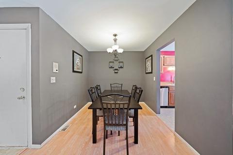 2710 Northampton Dr #D1, Rolling Meadows, IL 60008 photo 5