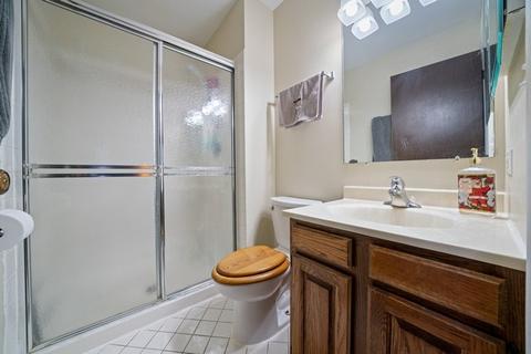 2710 Northampton Dr #D1, Rolling Meadows, IL 60008 photo 11