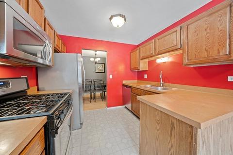 2710 Northampton Dr #D1, Rolling Meadows, IL 60008 photo 8
