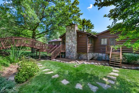711 Cherry Valley Rd, Mchenry, IL 60050 photo 4