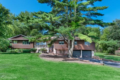 711 Cherry Valley Rd, Mchenry, IL 60050 photo 1