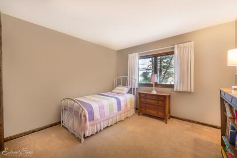 711 Cherry Valley Rd, Mchenry, IL 60050 photo 12