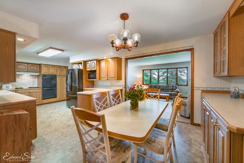 711 Cherry Valley Rd, Mchenry, IL 60050 photo 14