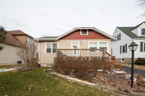 1438 N Harrison St, Algonquin, IL 60102 photo 1