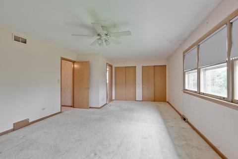 162 Ambleside Rd, Des Plaines, IL 60016 photo 15