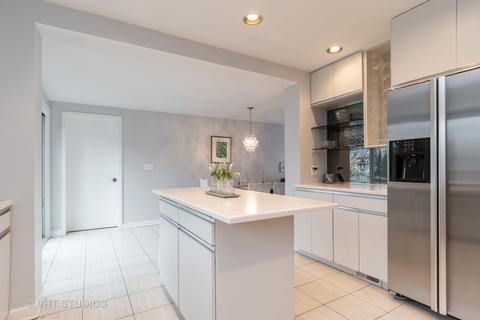 371 E Webster Ave, Elmhurst, IL 60126 photo 5