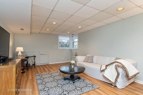 371 E Webster Ave, Elmhurst, IL 60126 photo 9
