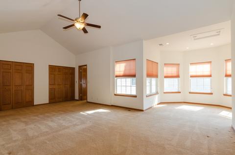 213 Dawn Ct, Elgin, IL 60124 photo 13