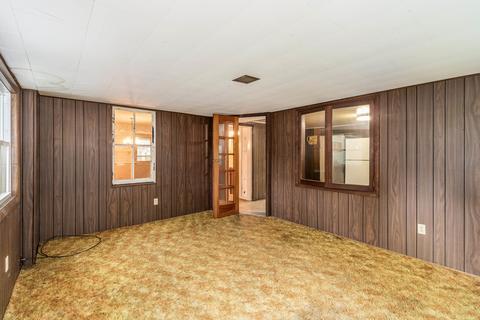 108 Barrington Ave, East Dundee, IL 60118 photo 12