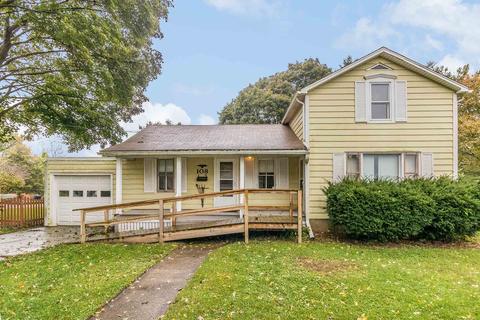108 Barrington Ave, East Dundee, IL 60118 photo 1