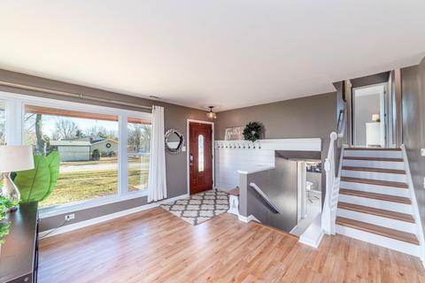 1640 Kent Rd, Hoffman Estates, IL 60169 photo 13