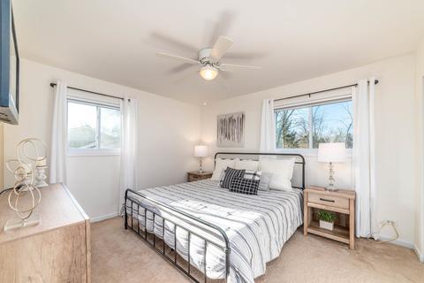 1640 Kent Rd, Hoffman Estates, IL 60169 photo 14
