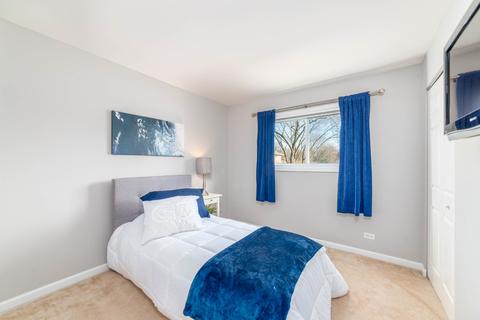 1640 Kent Rd, Hoffman Estates, IL 60169 photo 16