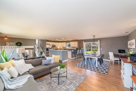1640 Kent Rd, Hoffman Estates, IL 60169 photo 11