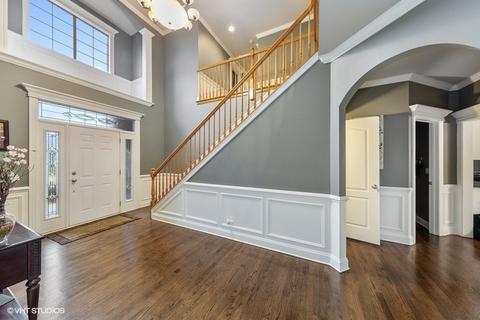 12800 Barrow Ln, Plainfield, IL 60585 photo 9