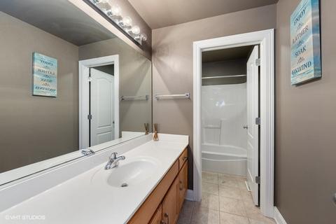 12800 Barrow Ln, Plainfield, IL 60585 photo 25