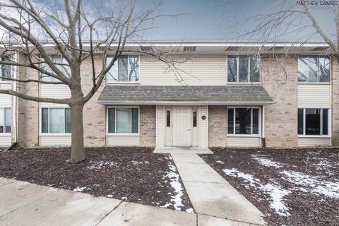 1745 Robin Walk #B, Hoffman Estates, IL 60169 photo 1
