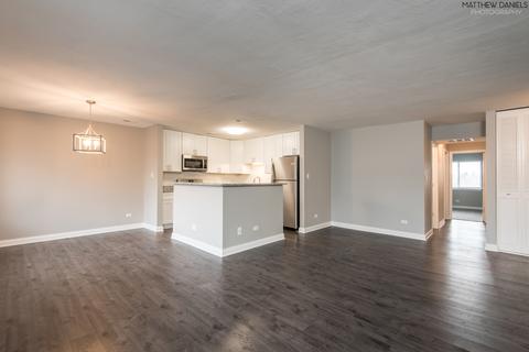 1745 Robin Walk #B, Hoffman Estates, IL 60169 photo 2