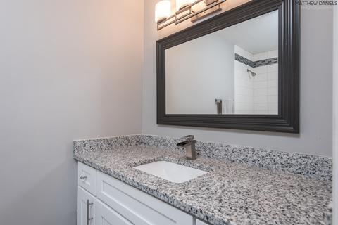 1745 Robin Walk #B, Hoffman Estates, IL 60169 photo 6