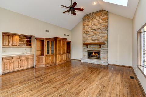 549 Devon Dr, Burr Ridge, IL 60527 photo 12